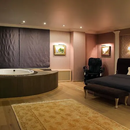 Troyka Vip Apartament Mińsk